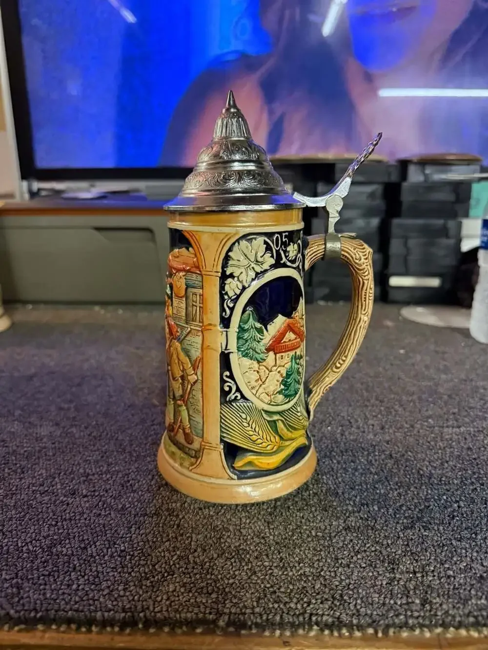 Vintage Reinhold Merkelbach German Beer Stein 4071 Depicting Hunter